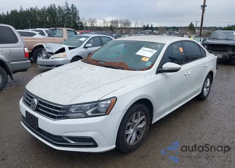 2018 Volkswagen Passat 2.0T R-Line/2.0T S z USA, uszkodzony, nr VIN 1VWAA7A3XJC018599